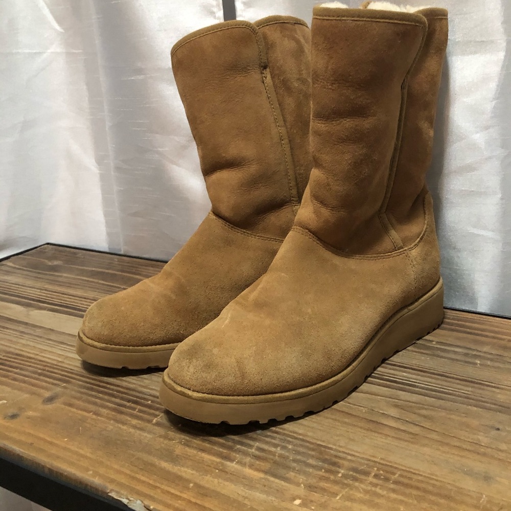 Ugg Amie Boot - Picture 3 of 8